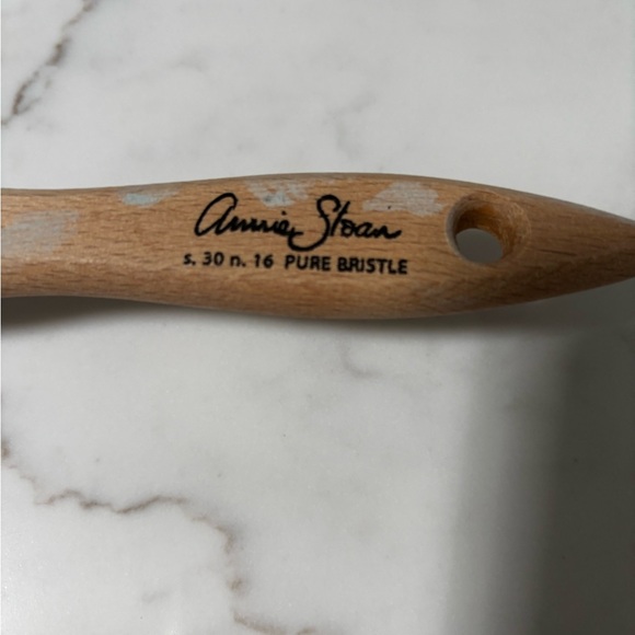 Annie Sloan Chalk Paint Brushes Set - Picture 3 of 9
